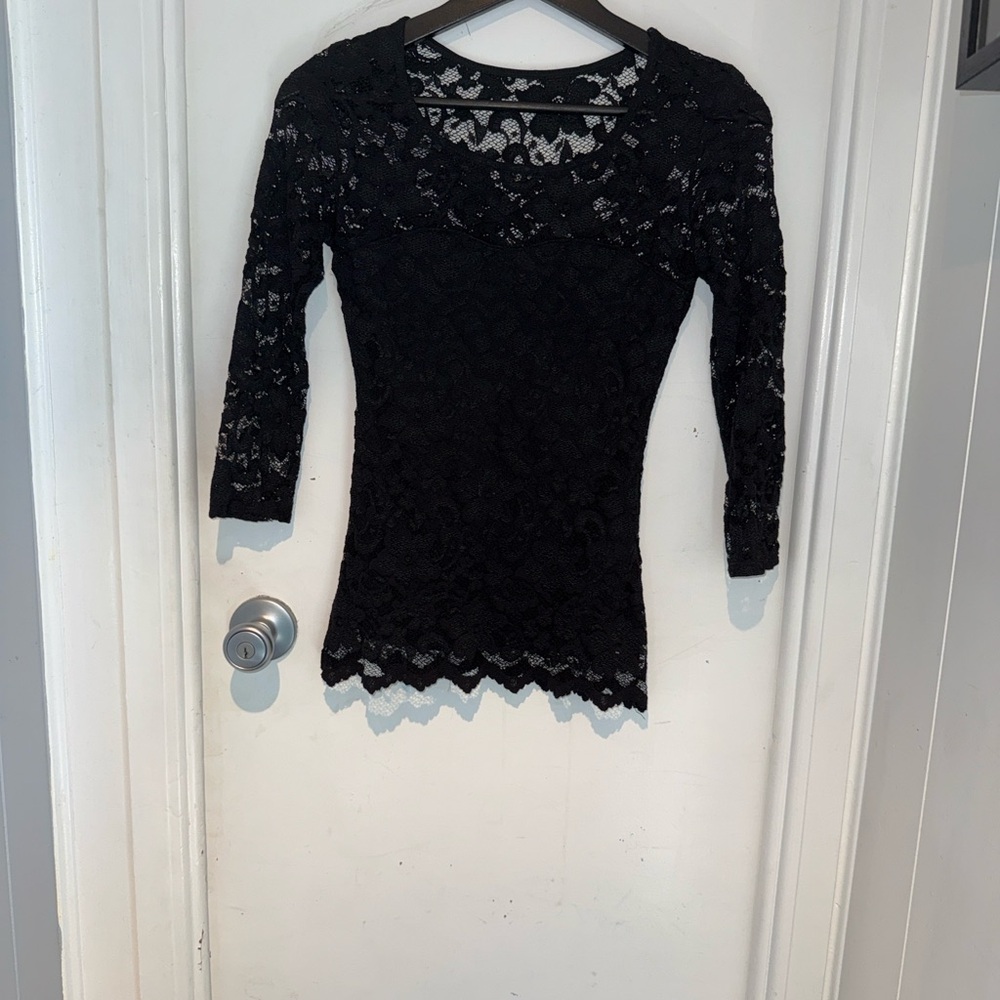 Boston Proper Black Floral Lace Long-Sleeve Top
